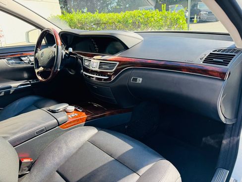 Used 2013 Mercedes-Benz S 550 4MATIC image 42