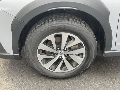 Certified 2025 Subaru Outback Premium w/ Popular Package #1A image 11