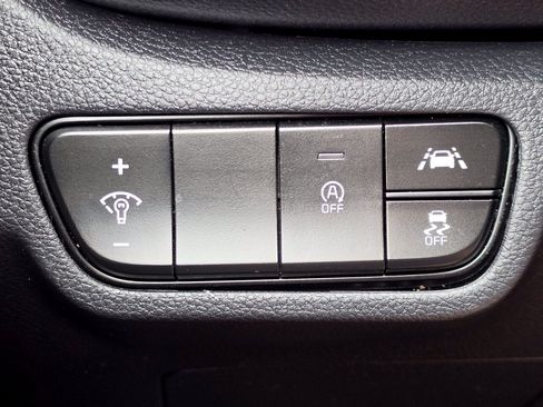 Used 2021 Kia Seltos EX AWD/4WD image 16