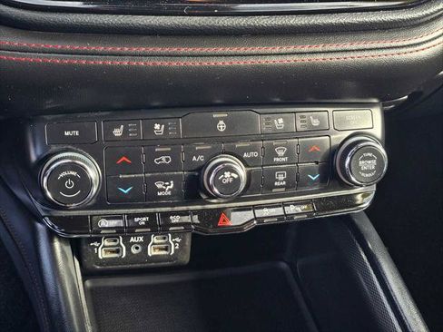 Used 2024 Dodge Durango GT AWD/4WD image 30