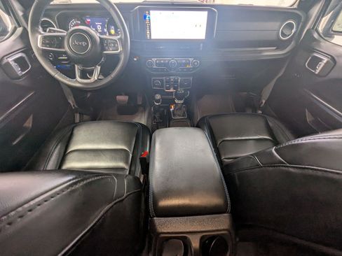 Used 2024 Jeep Wrangler High Altitude AWD/4WD image 24