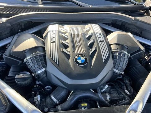 Used 2020 BMW X6 M50i AWD/4WD image 33