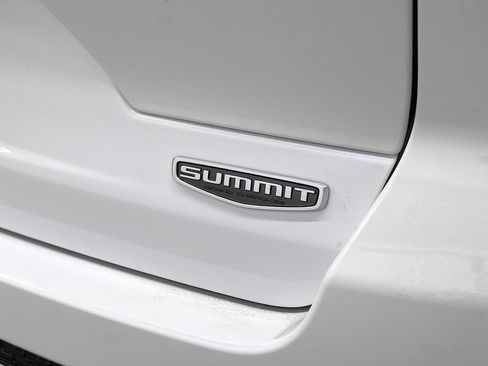 New 2026 Jeep Grand Cherokee Summit w/ MOPAR Finishing Package AWD/4WD image 51