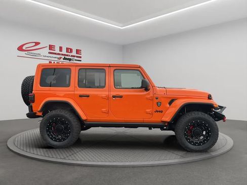 New 2025 Jeep Wrangler Unlimited Sahara w/ Safety Group AWD/4WD image 33
