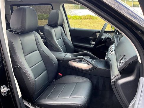 Certified 2024 Mercedes-Benz GLS 450 4MATIC image 7