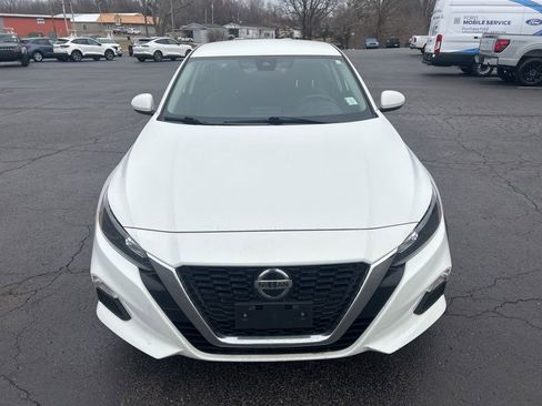 Used 2022 Nissan Altima 2.5 S image 2