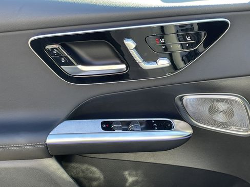 New 2026 Mercedes-Benz GLC 300 image 18