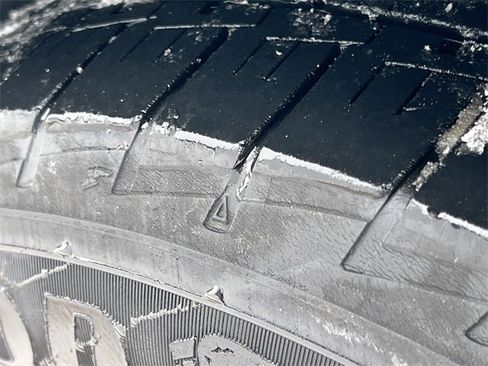 Used 2015 Ford Edge SEL w/ Equipment Group 201A image 8