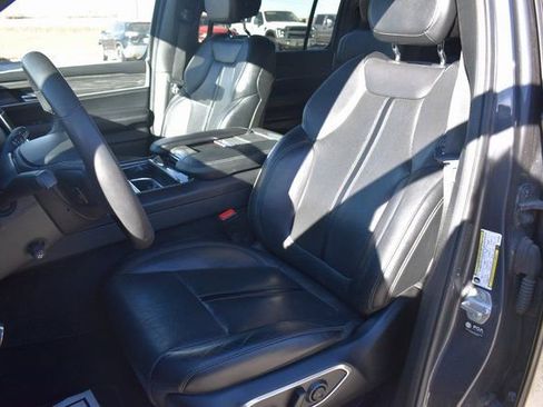 Used 2022 Jeep Wagoneer Series III image 13