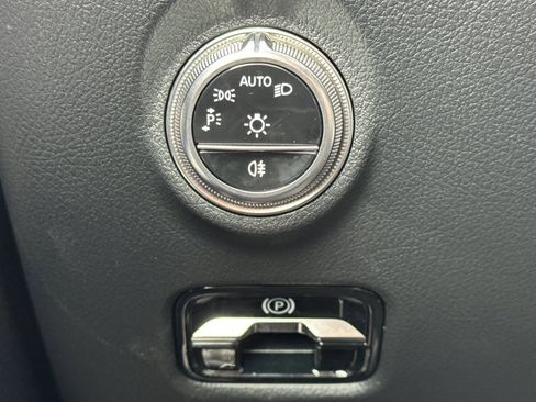 New 2026 Mercedes-Benz C 300 Sedan image 28