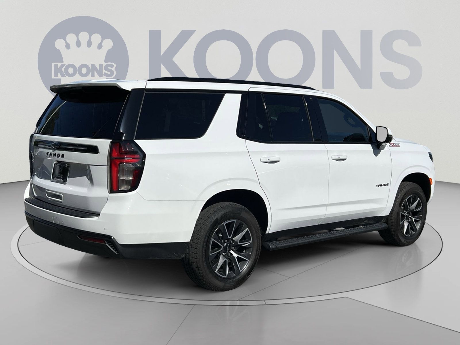 Used 2023 Chevrolet Tahoe Z71 w/ Luxury Package AWD/4WD image 11