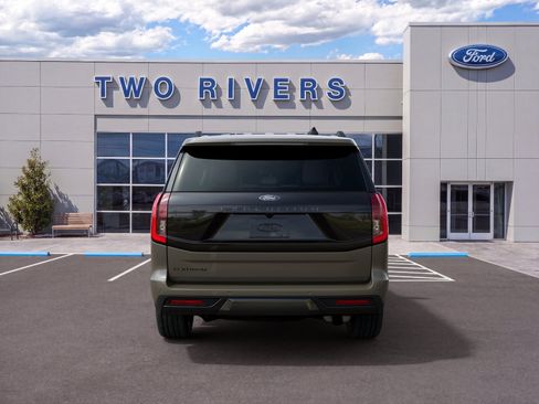 New 2027 Ford Expedition Platinum w/ Stealth Appearance Package AWD/4WD image 7