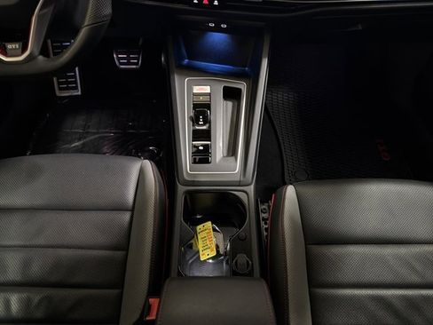 Certified 2022 Volkswagen GTI Autobahn FWD image 33