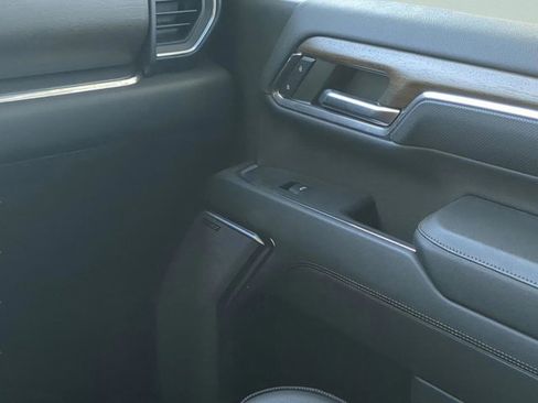 Used 2024 Chevrolet Silverado 3500 High Country image 20