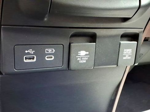 Used 2025 Honda Odyssey Elite image 22