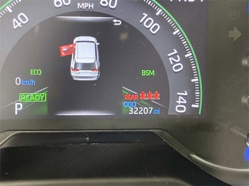 Used 2024 Toyota RAV4 XLE image 21