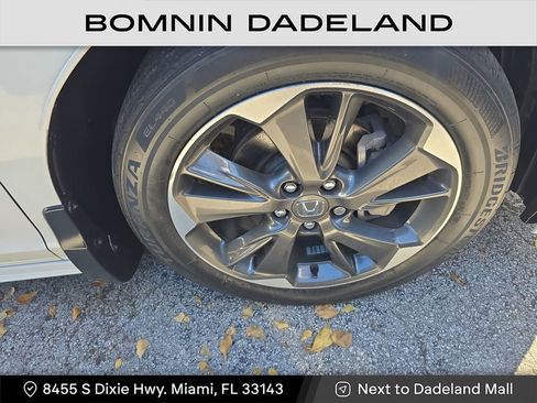 Used 2023 Honda Odyssey Elite image 6