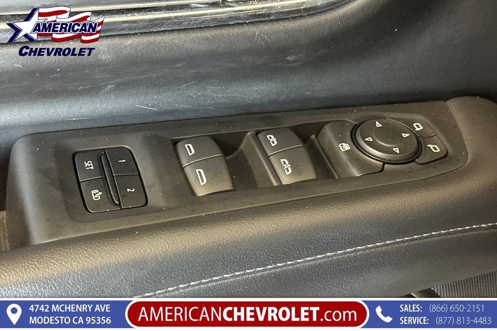 Used 2023 Chevrolet Suburban LT AWD/4WD image 12