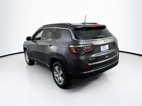 Used 2022 Jeep Compass Latitude w/ Convenience Group AWD/4WD image 7