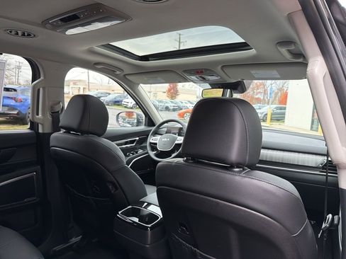 New 2025 Kia Telluride EX image 17
