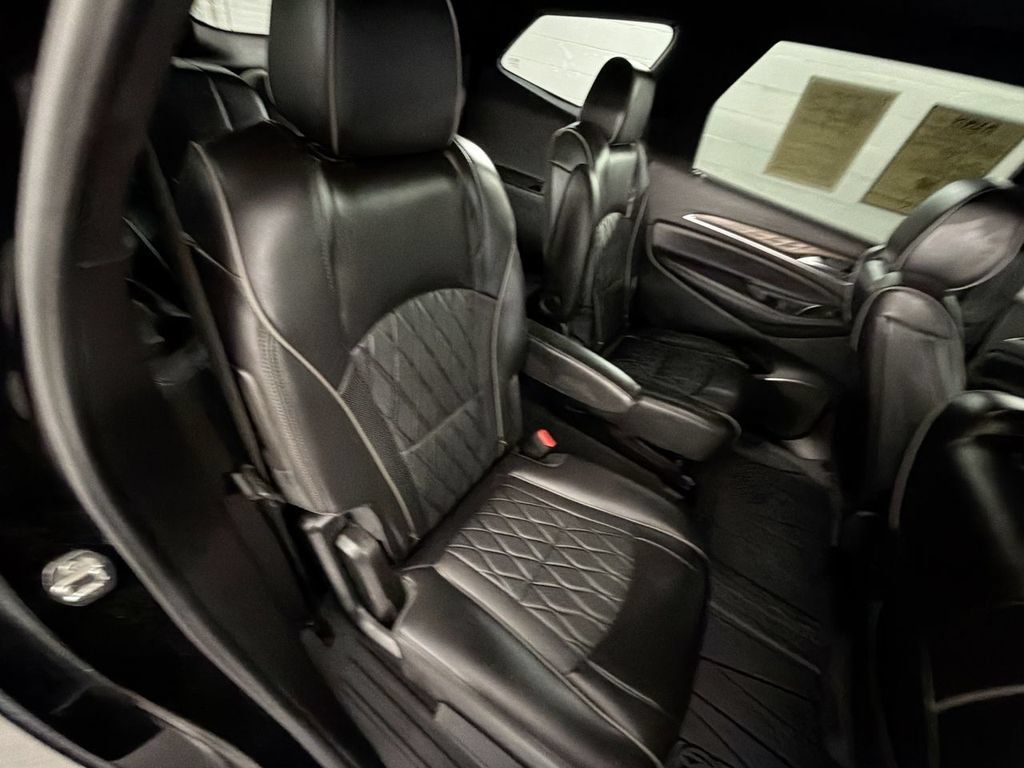 Used 2022 Buick Enclave Avenir w/ Avenir Technology Package FWD image 28