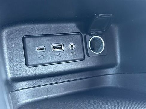 Used 2020 Chevrolet Equinox LT w/ Driver Convenience Package FWD image 32