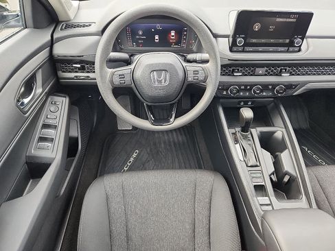 Certified 2025 Honda Accord SE image 13
