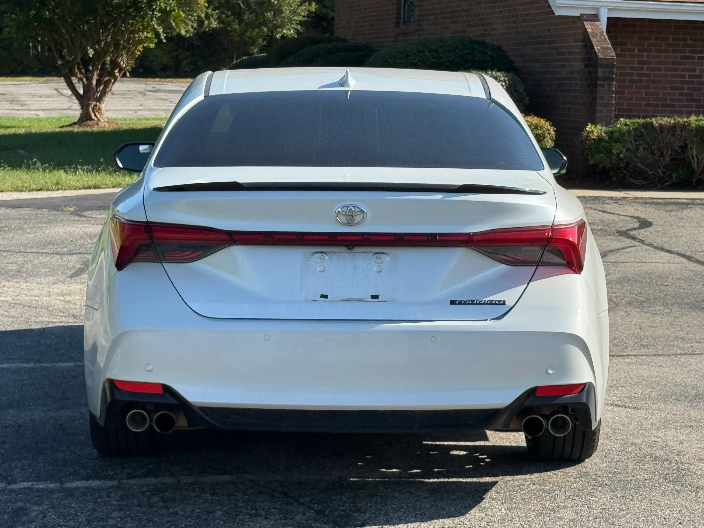 Used 2019 Toyota Avalon Touring w/ Advanced Safety Package FWD image 5