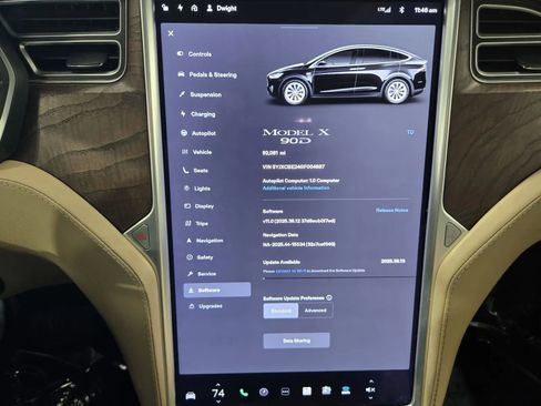 Used 2016 Tesla Model X 90D image 17