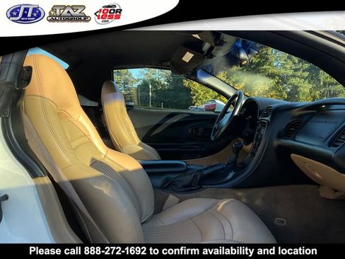 Used 2002 Chevrolet Corvette Convertible w/ Preferred Equipment Group2 image 11