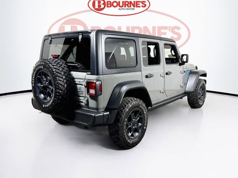 Used 2023 Jeep Wrangler Unlimited w/ Cold Weather Group AWD/4WD image 9
