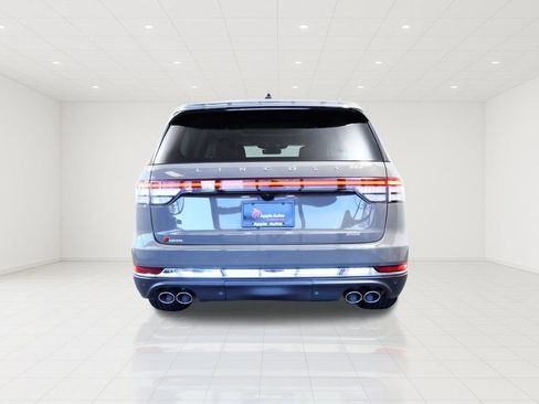 Certified 2025 Lincoln Aviator Reserve w/ Equipment Group 201A AWD/4WD image 5