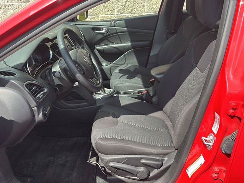 Used 2016 Dodge Dart SE w/ Convenience Group FWD image 5