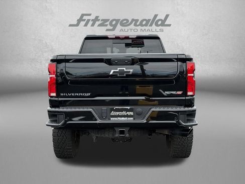 Used 2024 Chevrolet Silverado 2500 ZR2 w/ Technology Package AWD/4WD image 6