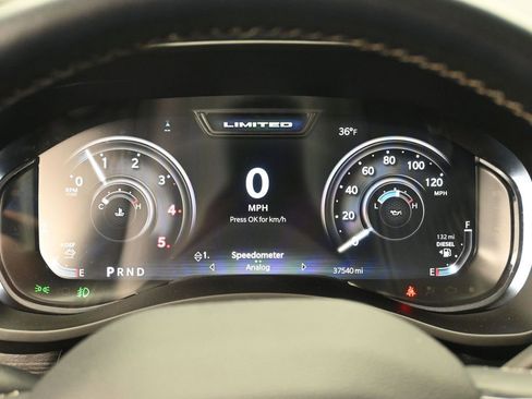 Used 2024 RAM 2500 Limited image 12