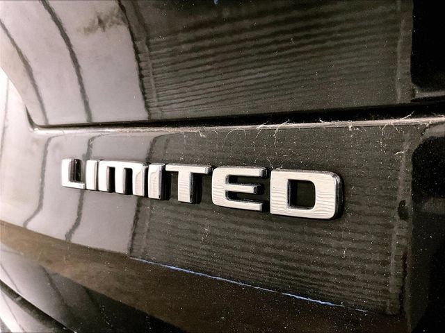 Used 2021 Jeep Grand Cherokee L Limited AWD/4WD image 13