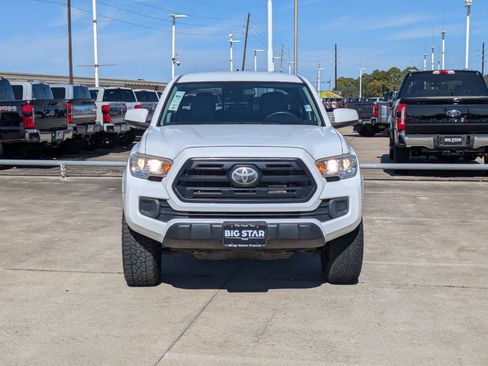 Used 2019 Toyota Tacoma SR5 image 9
