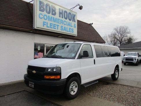 Used 2023 Chevrolet Express 3500 LS image 1