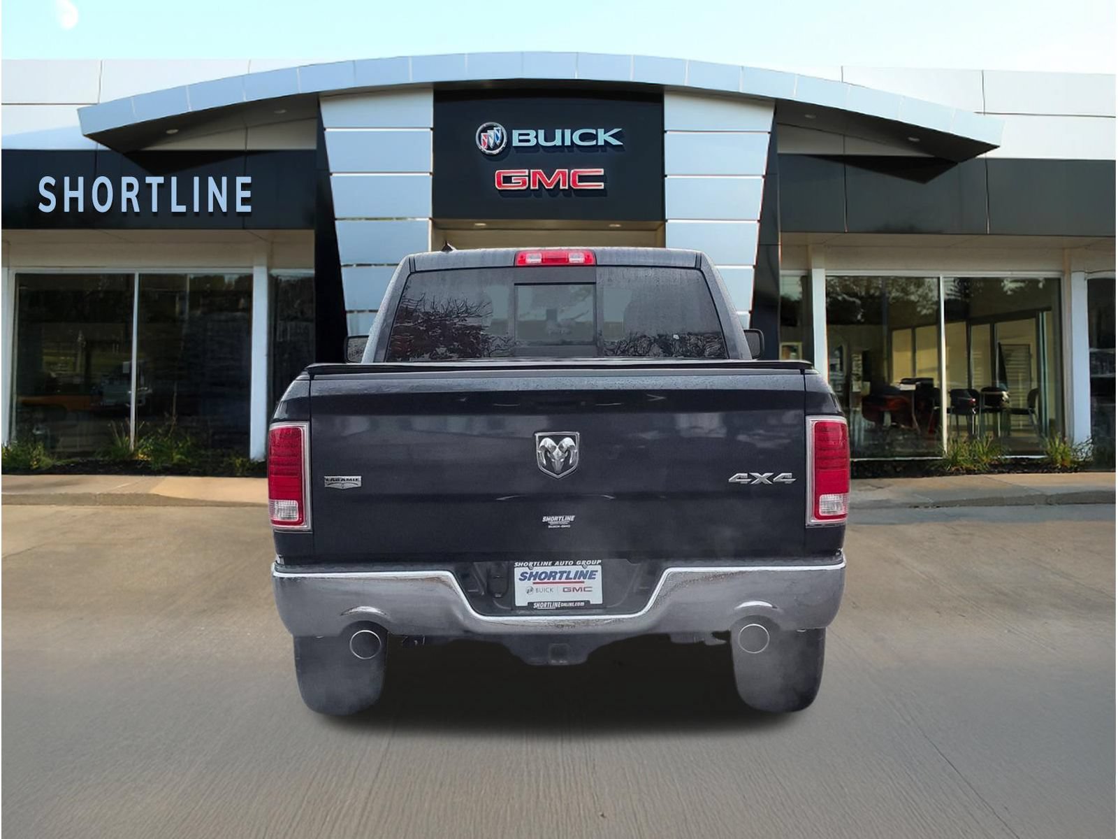 Used 2017 RAM 1500 Laramie w/ Convenience Group AWD/4WD image 4