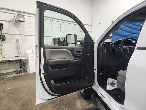 Used 2019 GMC Sierra 3500 4x4 Crew Cab w/ Sierra Convenience Package image 11