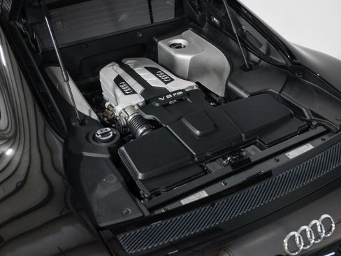 Used 2014 Audi R8 V8 image 25