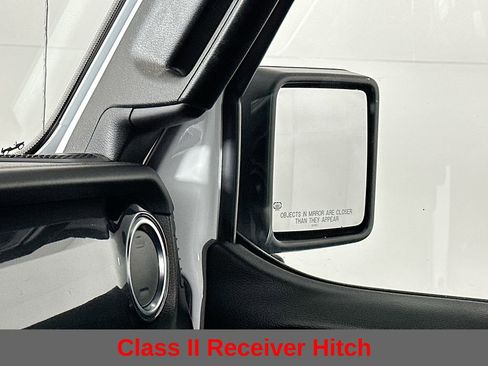 Used 2021 Jeep Wrangler Unlimited Sahara image 25