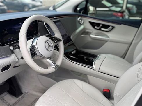 Used 2023 Mercedes-Benz EQE 350+ 4MATIC SUV w/ AMG Line Exterior Package image 10