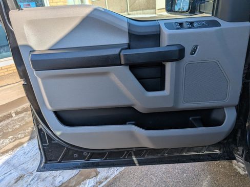 Used 2019 Ford F250 XL w/ Power Equipment Group image 15