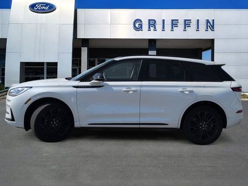 Used 2023 Lincoln Corsair Reserve w/ Equipment Group 201A AWD/4WD image 10