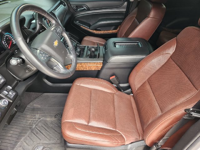 Used 2020 Chevrolet Tahoe Premier w/ Premier Plus Edition AWD/4WD image 14