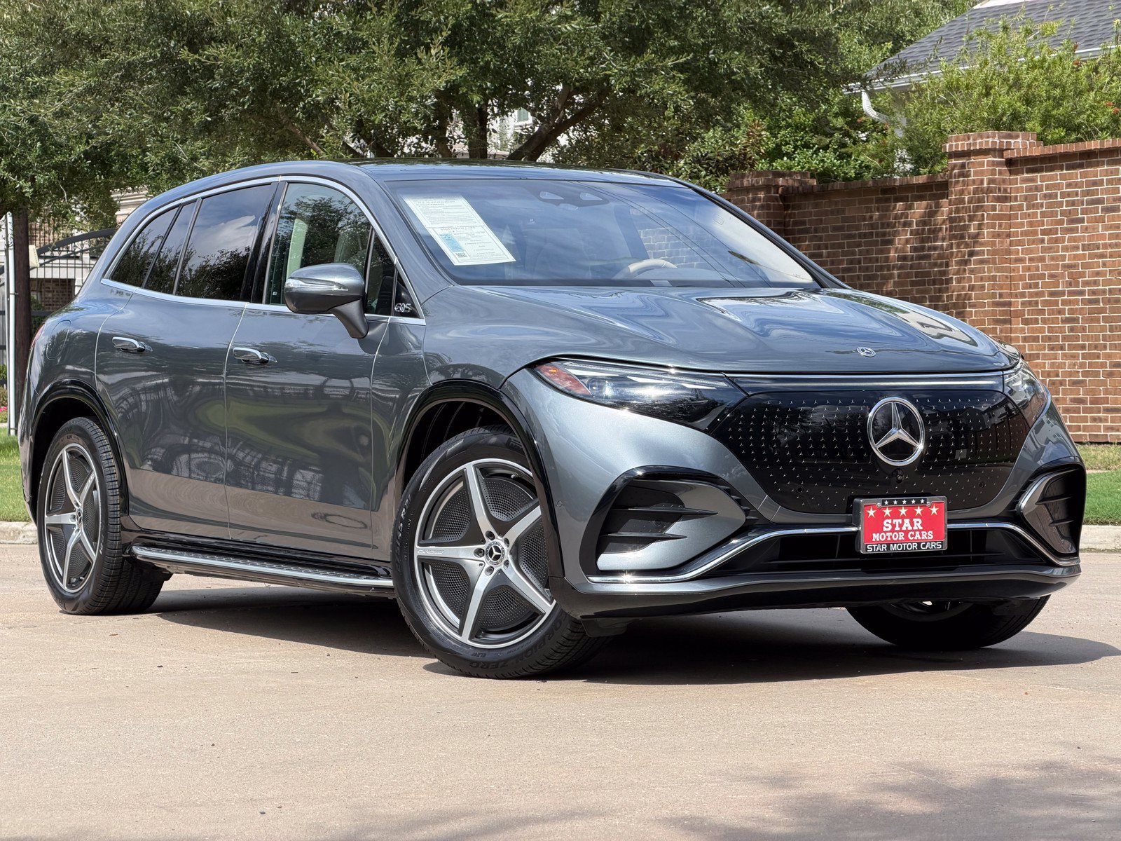 Used 2023 Mercedes-Benz EQS 580 4MATIC SUV image 1