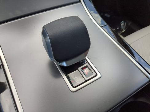 New 2026 Land Rover Range Rover Velar S image 25