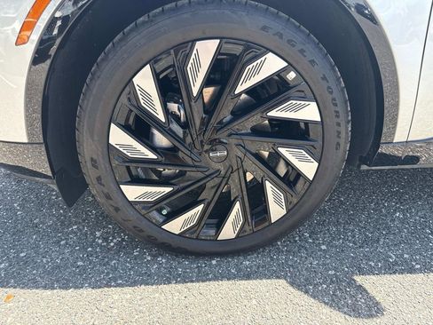 New 2025 Lincoln Nautilus Reserve w/ Jet Appearance Package image 10