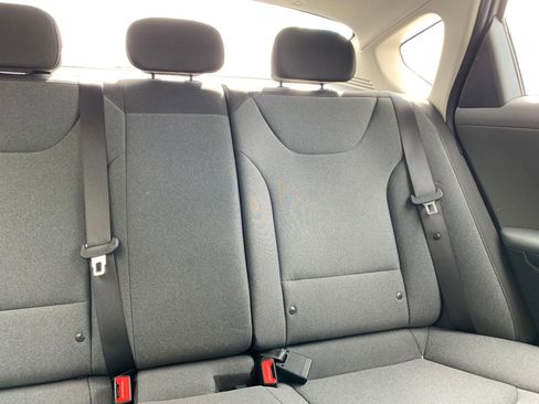 Used 2025 Kia K4 LXS image 36